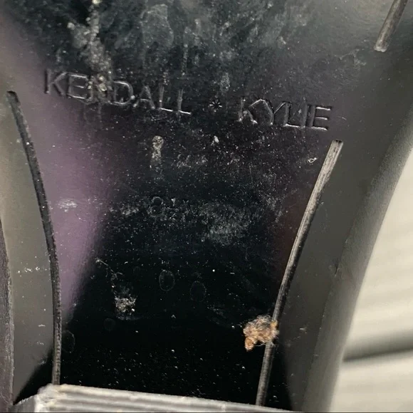 Kendall & Kylie Sleek Black Ankle Booties - Picture 8 of 9